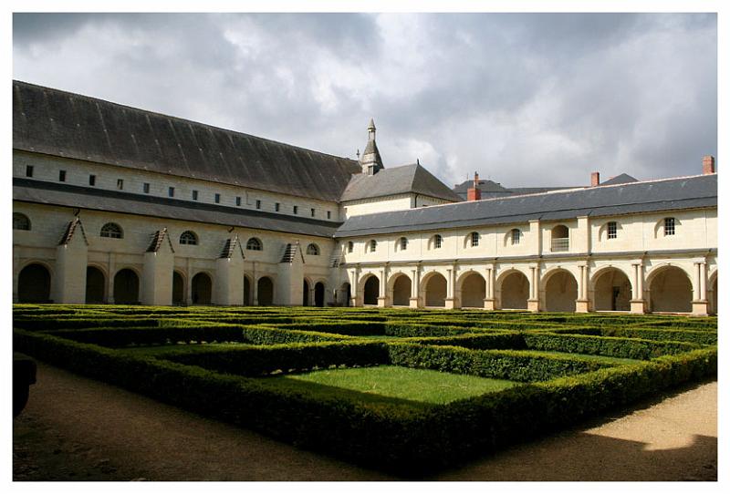 cloitre 7.jpg